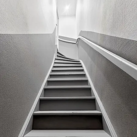 Apartment Superbe T1 Lumineux A 1 Min A Pied De La Gare Lens